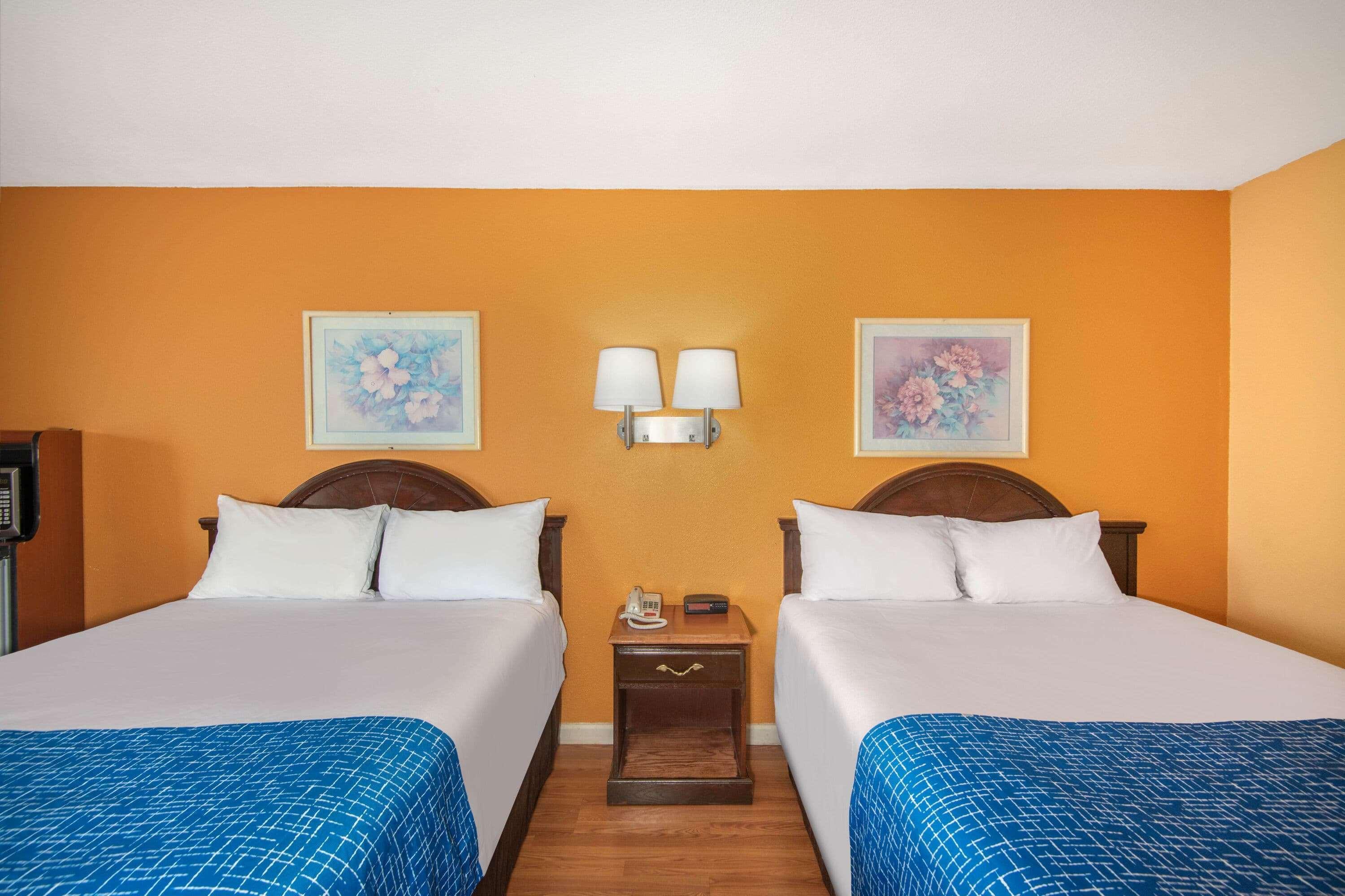 Travelodge By Wyndham Кингман Экстерьер фото
